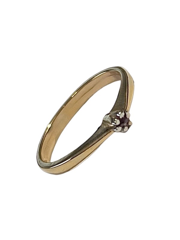 Kastesormus 14k kultaa rubiini 1320
